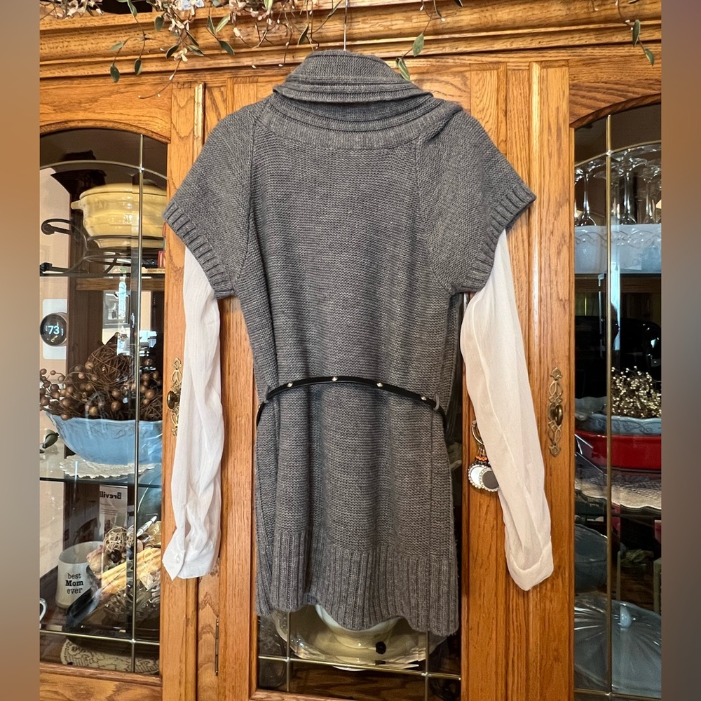 Junior’s Cable-Knit  Cowl-Neck Sweater & Blouse Set 🖤 - Picture 2 of 16